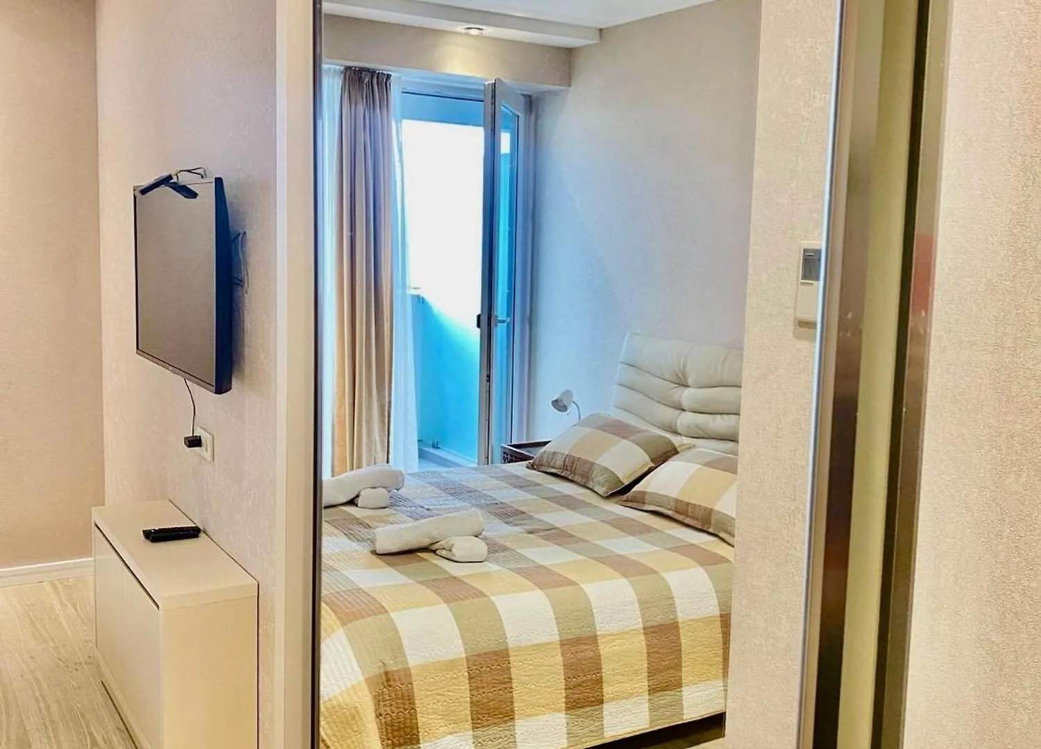 Batumi,Aliance Apartment